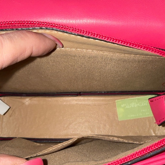 Designer inspired Fuchsia Quilted Crossbody Bag - Picture 11 of 12